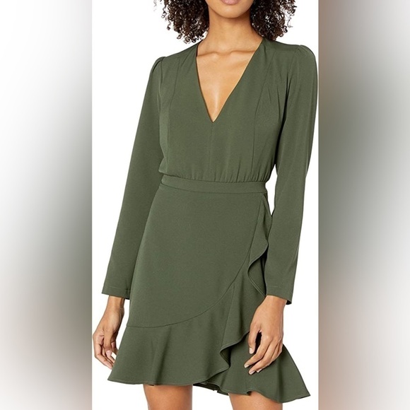 ALI & JAY What's Your Dream Mini Dress Size M - Picture 2 of 6